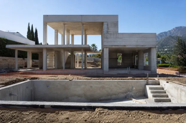Villa under construction with sea views in Estepona — photo 4