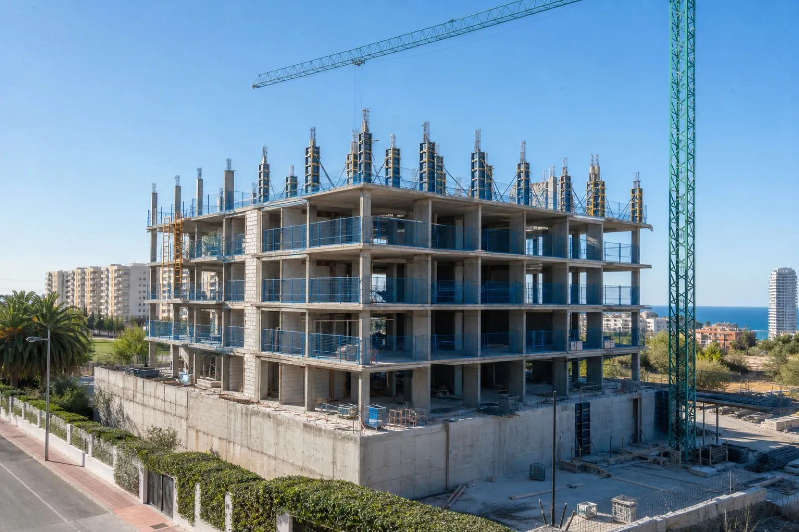 Villa en construcción con vistas panorámicas al mar en Benahavís — photo 1