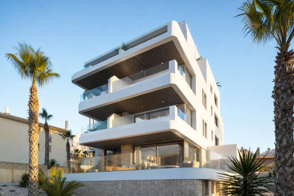 Apartamento junto a la playa frente al mar en Dénia
