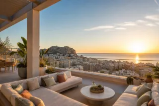 Apartamento junto a la playa con vistas panorámicas al mar en Dénia