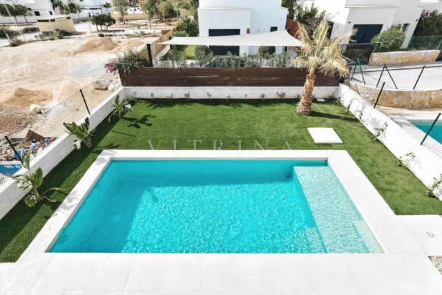 Los Montesinos Villas